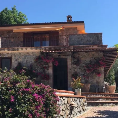 Ludonicco Oda ve Kahvaltı San Giovanni a Piro