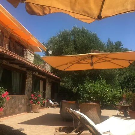 Ludonicco Bed & Breakfast 3*